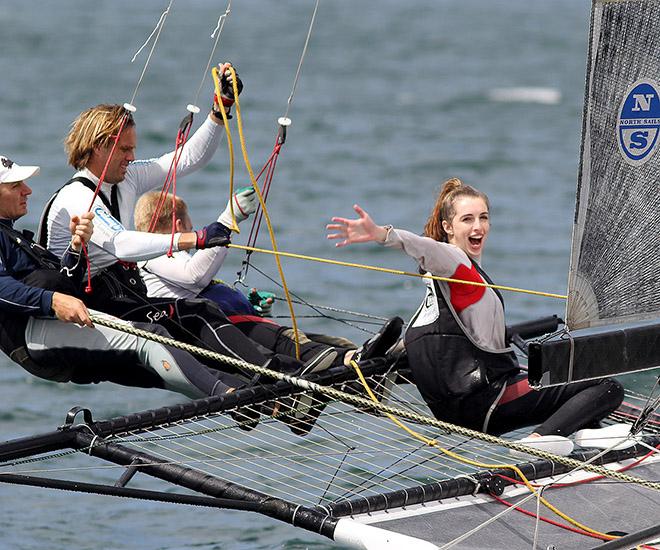 Maddie Mitchell shows the enthusiasm of competing on De'Longhi © Frank Quealey